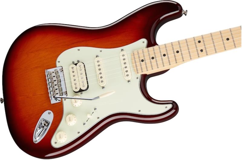 Fender Deluxe Strat HSS Angle