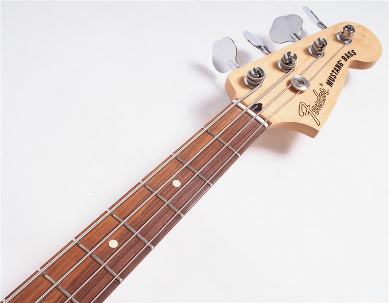 Fender Offset Mustang Bass PJ Torino Red 9