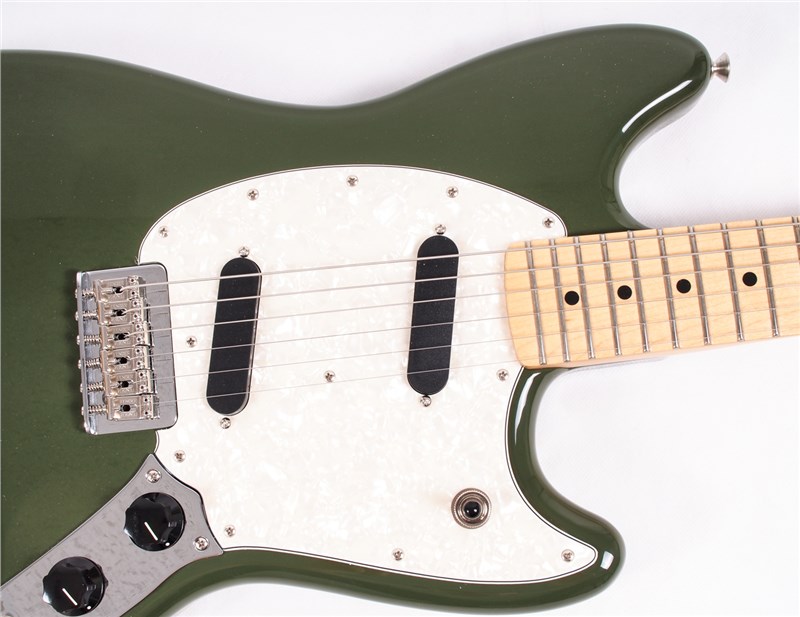 Fender Offset Mustang Olive 3