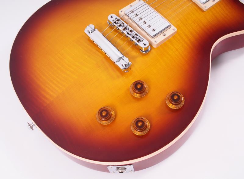 Gibson2017LesPaulIcedTeaSN170063715-FrontHalf3