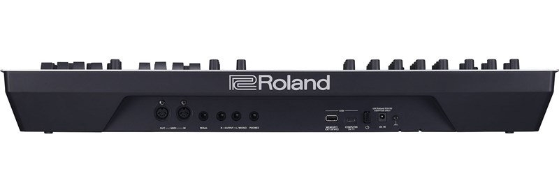 Roland GAIA 2 Synthesizer Rear Connections