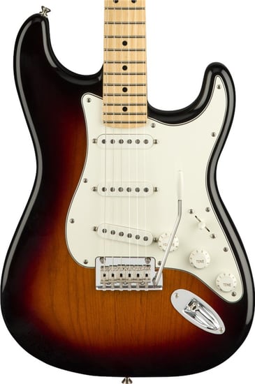 Fender Player Stratocaster, Maple Neck, 3 Tone Sunburst