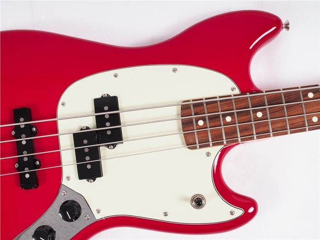 Fender Offset Mustang Bass PJ Torino Red 3
