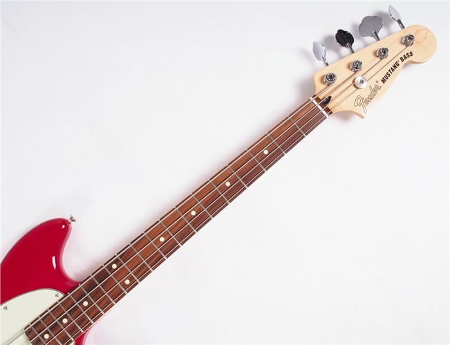 Fender Offset Mustang Bass PJ Torino Red 8