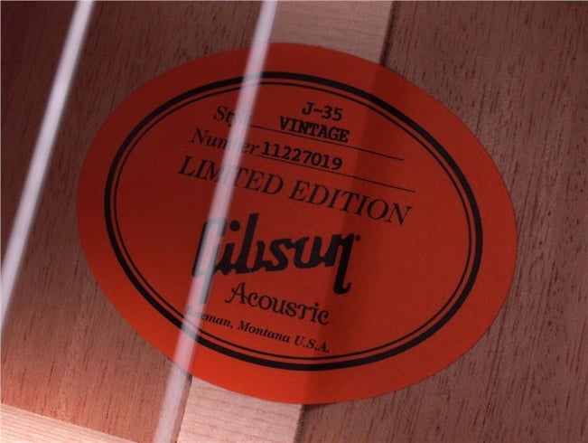 GibsonAcousticLtd2017J35Sburst-FrontHalf6