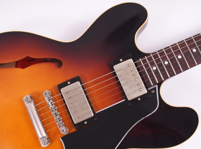 Gibson ES-335-Front Half2