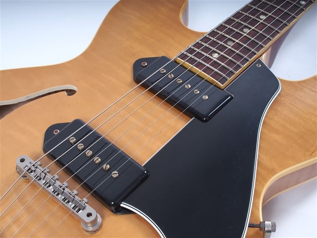 Gibson Memphis61ES330TDFiguredVOS-FrontHalf4
