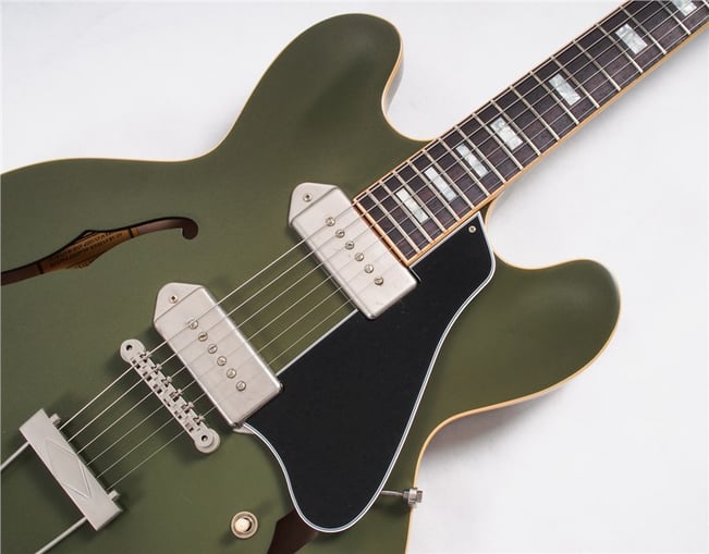Gibson Memphis ES-330 VOS Body Angle 2