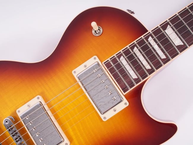 Gibson2017LesPaulIcedTeaSN170063715-FrontHalf2
