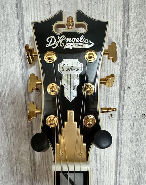 D'anglico Bedford Deluxe